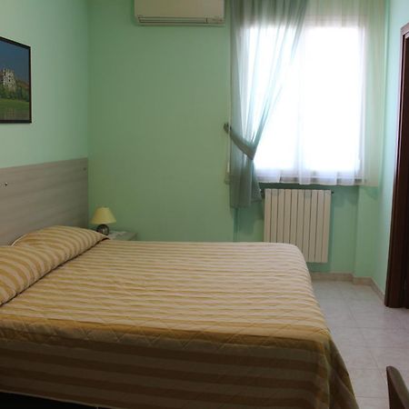 Hotel Certosa Чертоза-ди-Павия Экстерьер фото