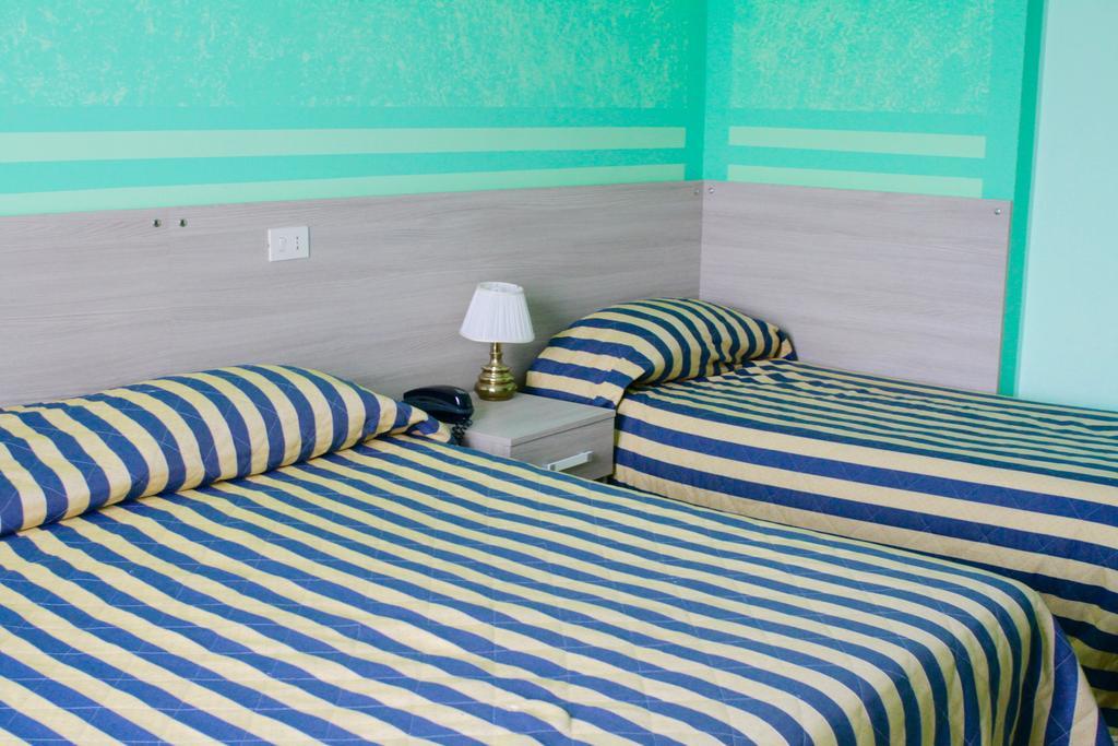 Hotel Certosa Чертоза-ди-Павия Экстерьер фото