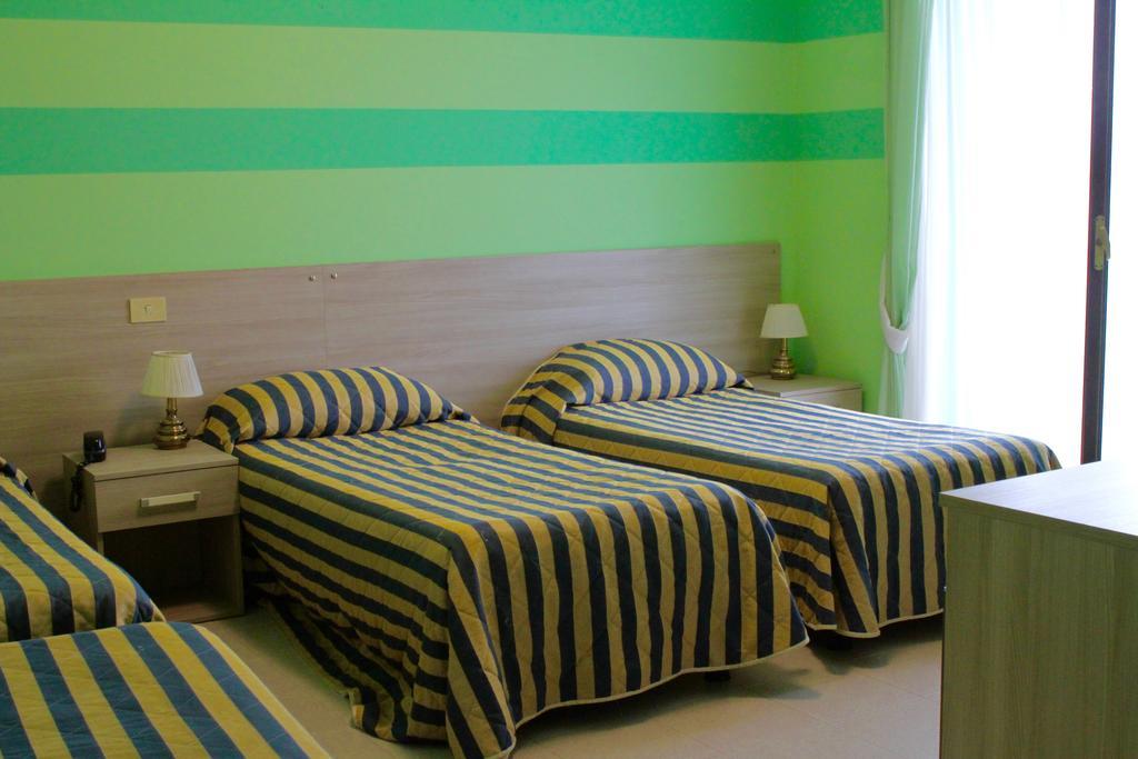 Hotel Certosa Чертоза-ди-Павия Экстерьер фото