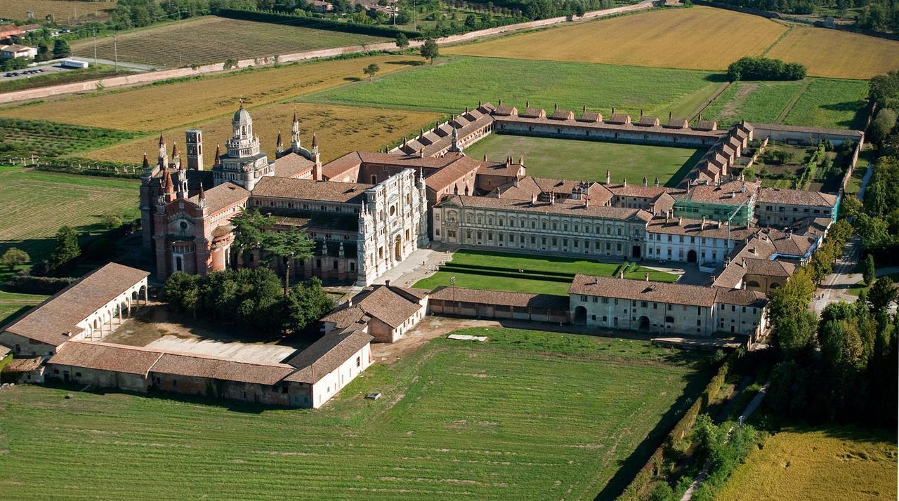 Hotel Certosa Чертоза-ди-Павия Экстерьер фото